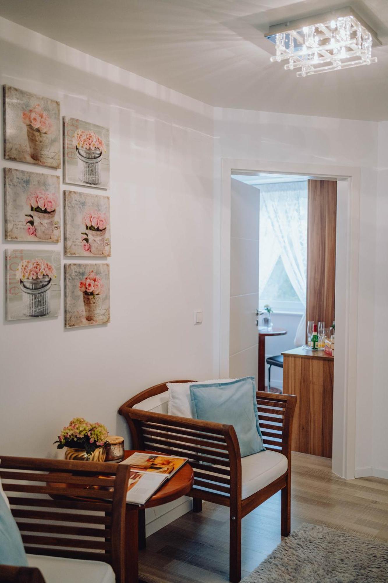 Pension Sterntaler Rheinhausen Luaran gambar